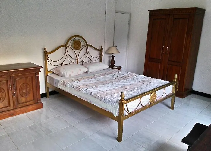 Agus Guest house *